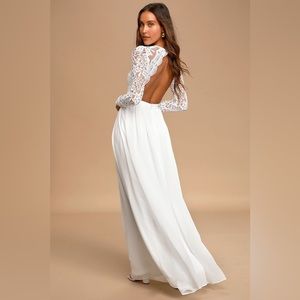 Long sleeve lace white Lulu’s maxi dress, cut out back
